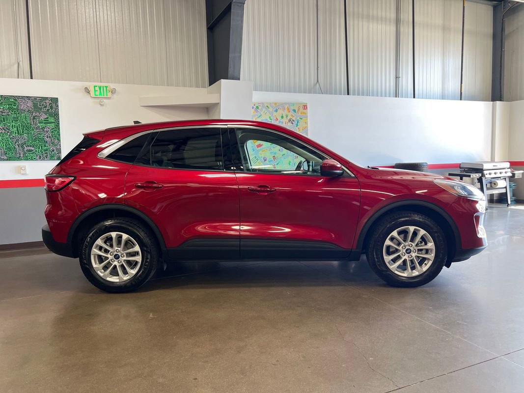 Used 2020 Ford Escape SE AWD/4WD image 4