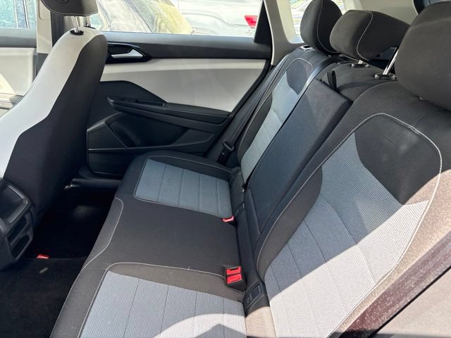 Certified 2025 Volkswagen Taos S FWD image 8