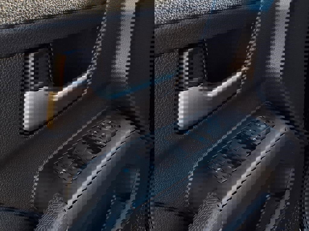 New 2025 Toyota Tacoma TRD Off-Road image 10