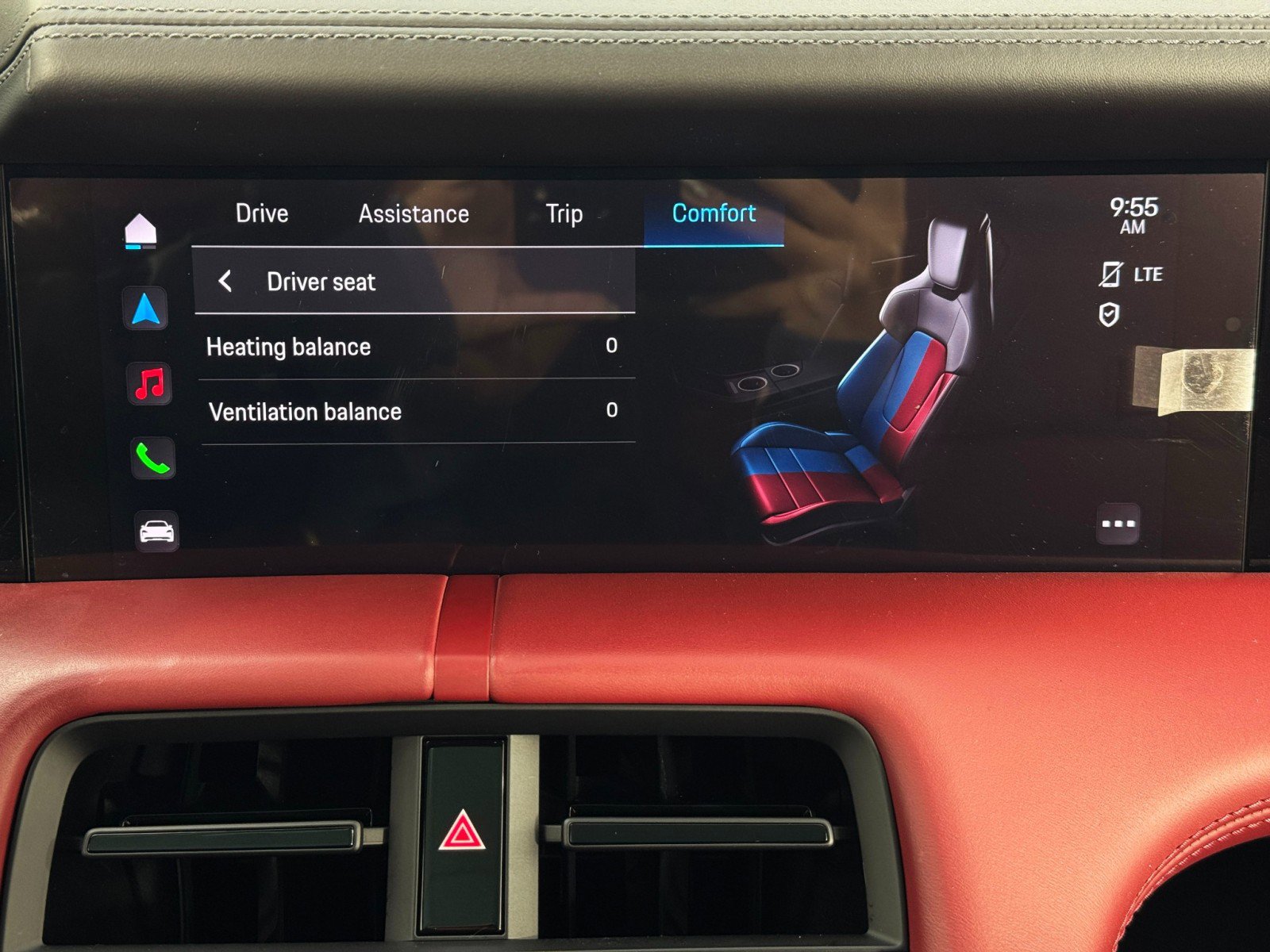 Used 2023 Porsche Taycan w/ Premium Package image 31