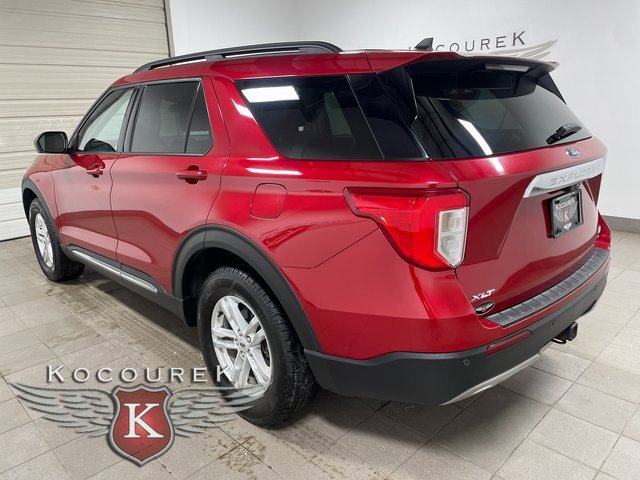 Used 2021 Ford Explorer XLT w/ Equipment Group 202A image 4