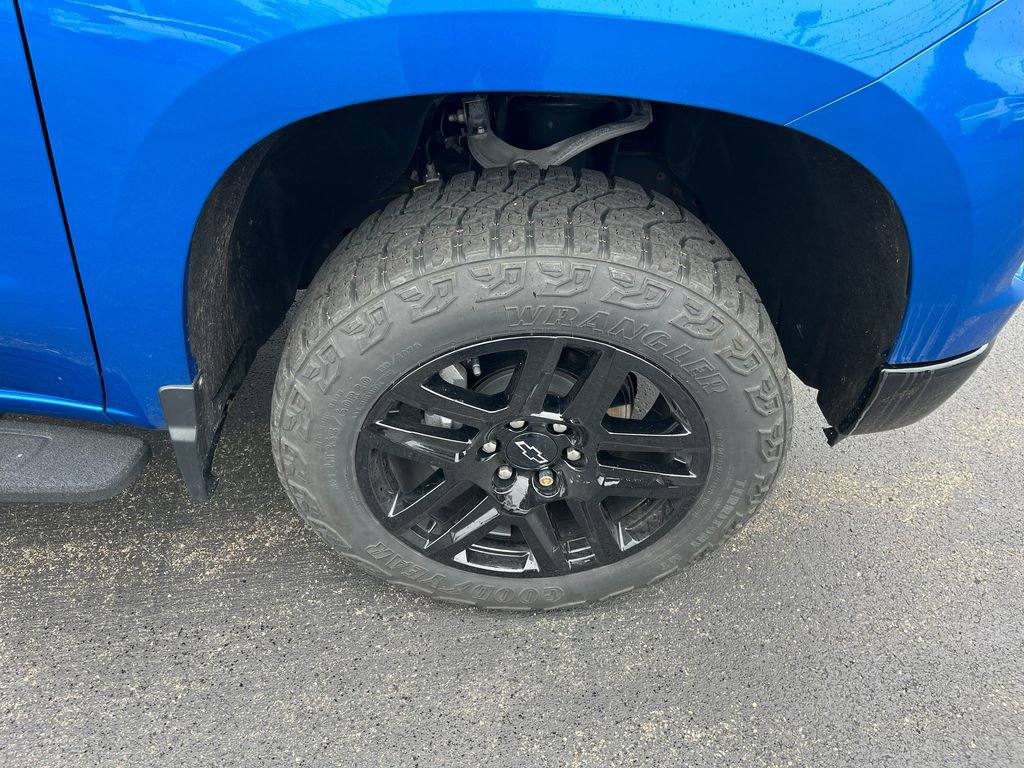 Certified 2023 Chevrolet Silverado 1500 LT Trail Boss w/ LPO, Dark Essentials Package image 15