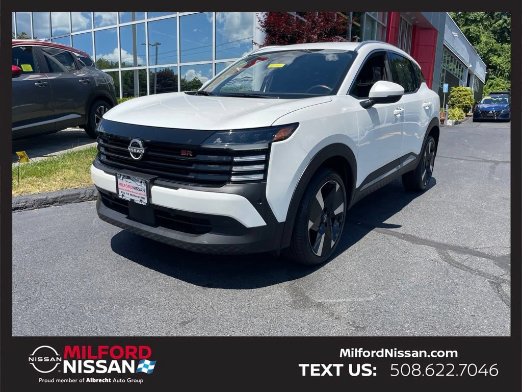 Certified 2025 Nissan Kicks SR FWD image 1