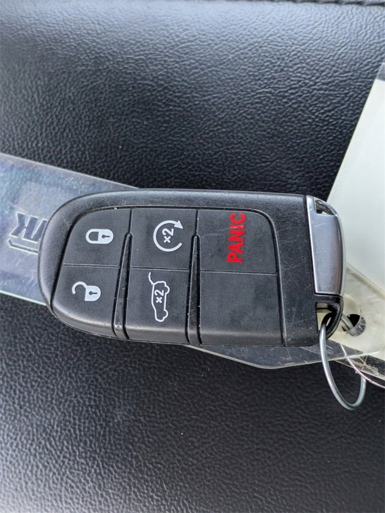 Used 2021 Jeep Grand Cherokee Laredo X image 30