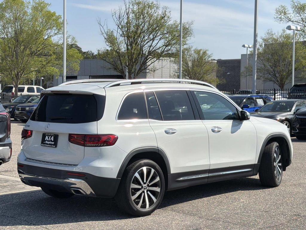 Used 2023 Mercedes-Benz GLB 250 image 4