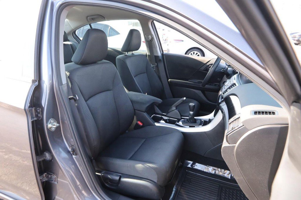 Used 2016 Honda Accord LX image 22