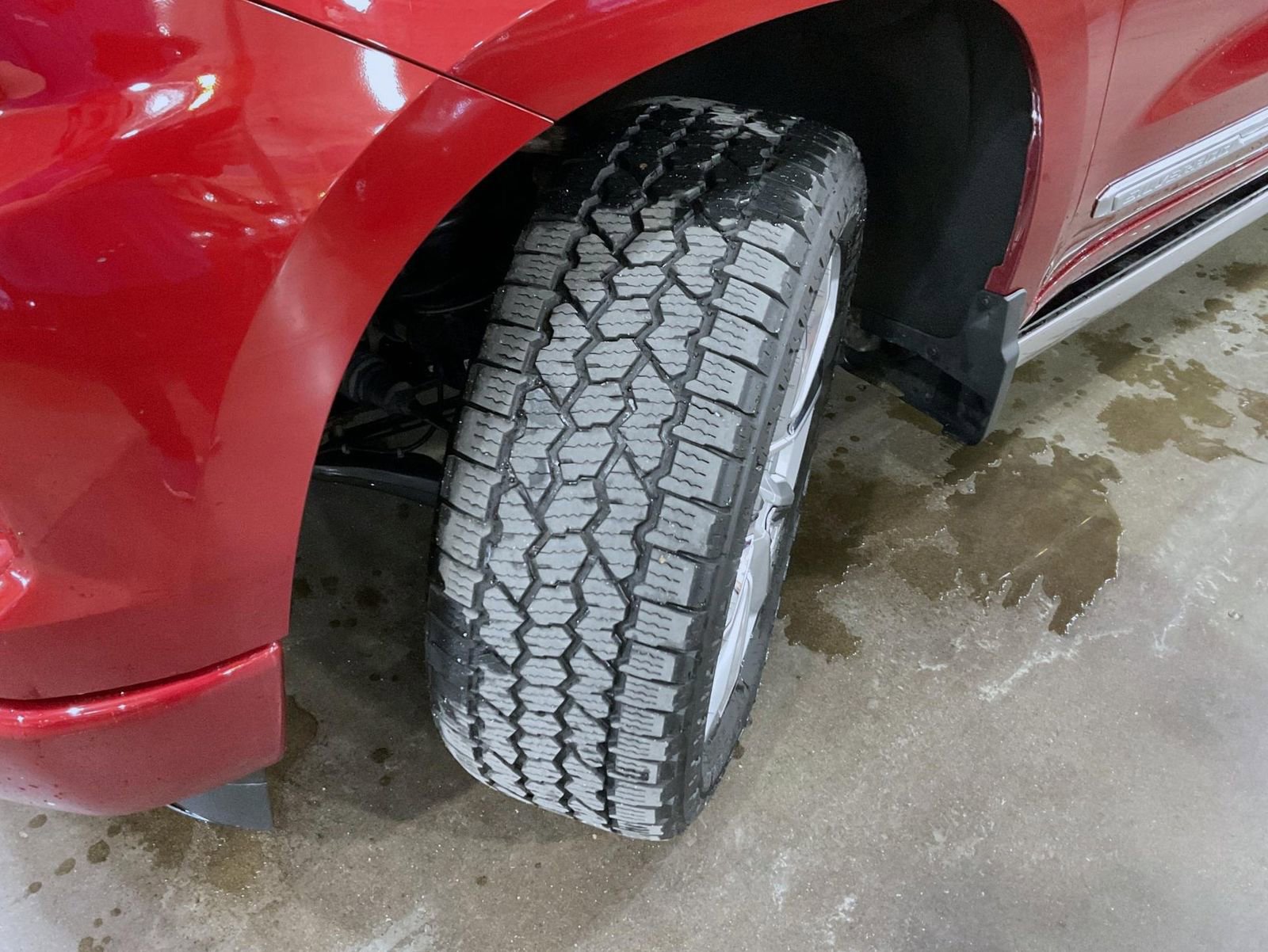 Certified 2023 Chevrolet Silverado 1500 High Country w/ Technology Package image 24