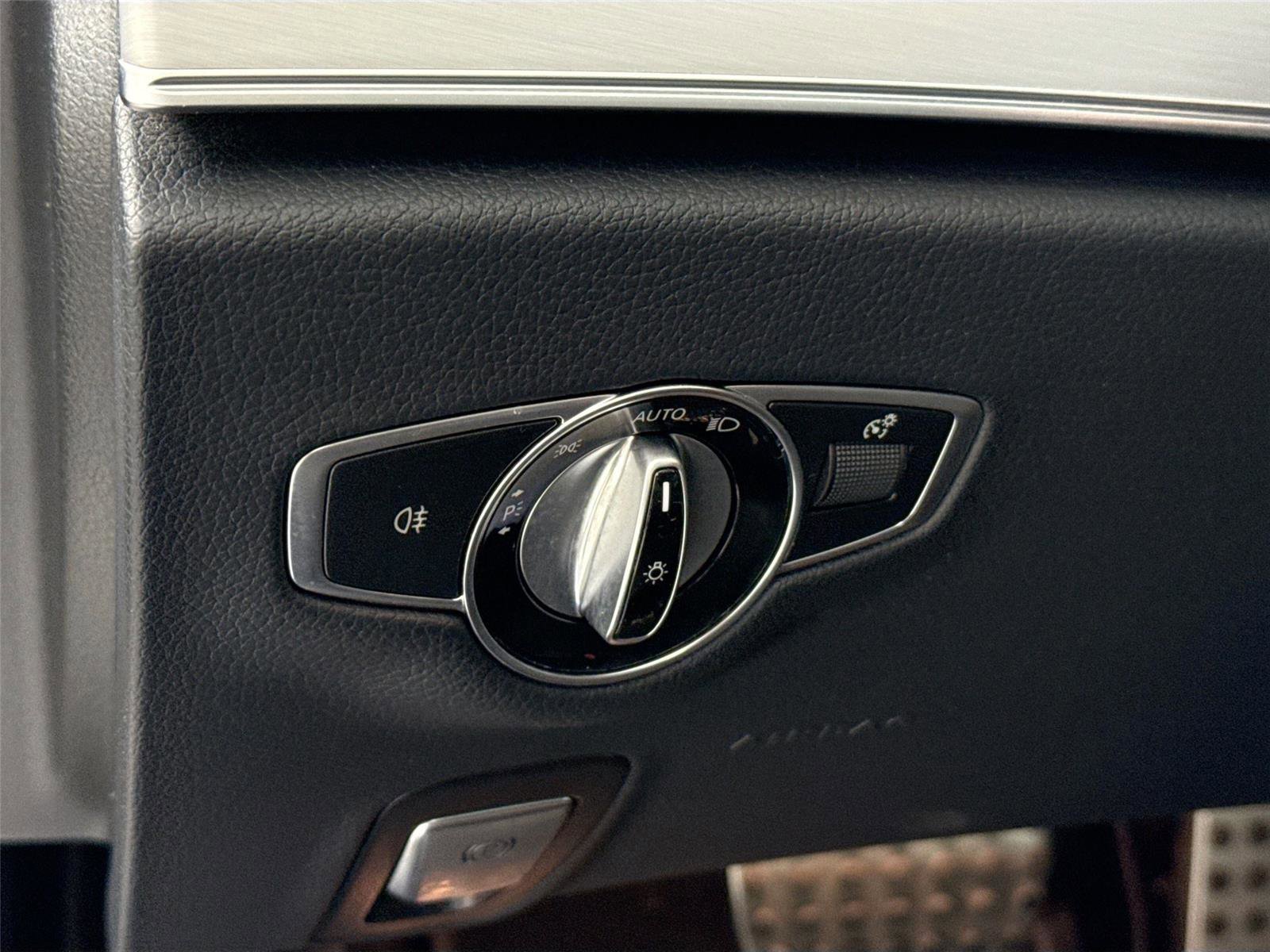 Used 2022 Mercedes-Benz E 53 AMG 4MATIC Sedan image 15