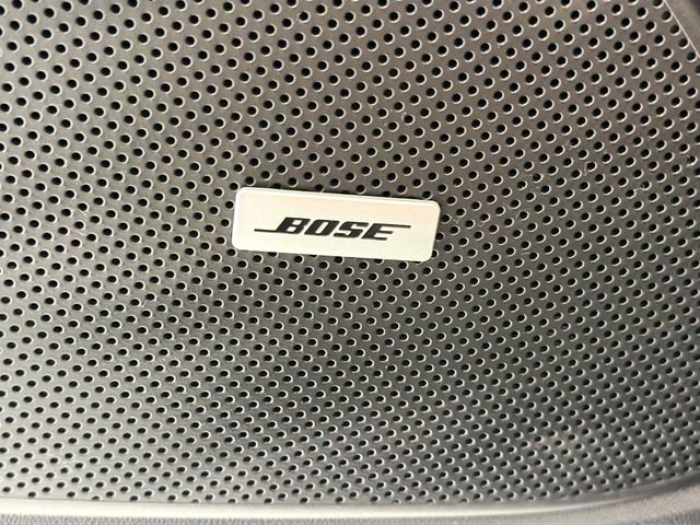 Used 2016 Chevrolet Camaro SS image 16