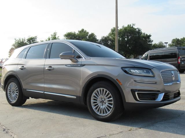 Used 2020 Lincoln Nautilus FWD image 1