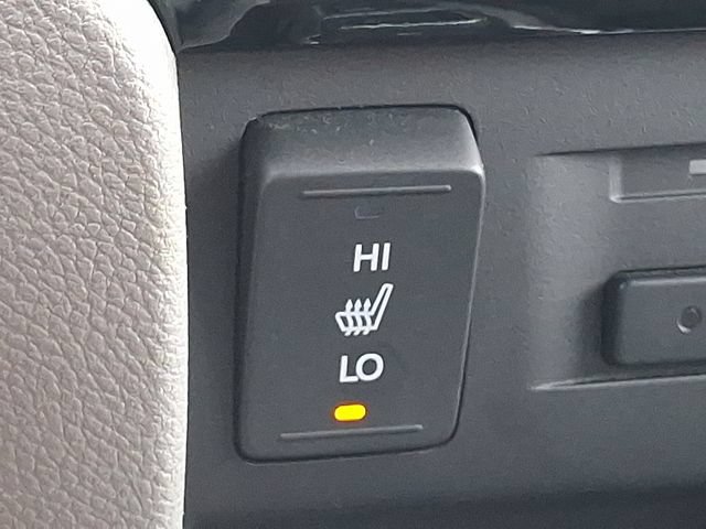 Used 2016 Honda Pilot Touring image 19