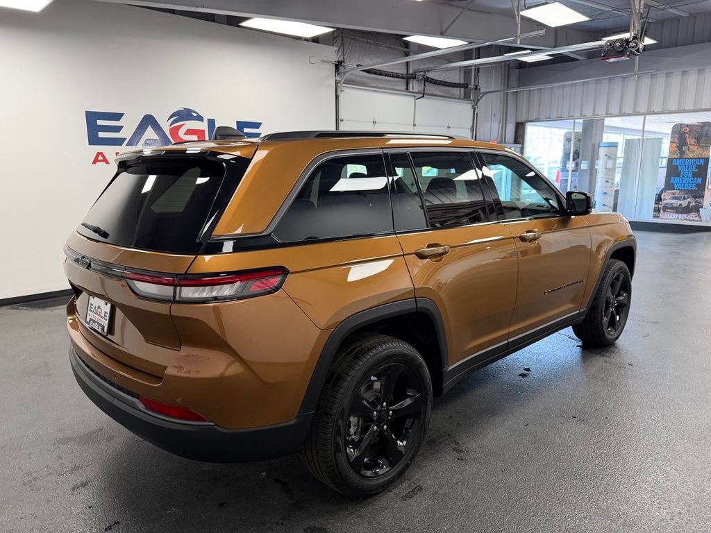 New 2026 Jeep Grand Cherokee Limited AWD/4WD image 10