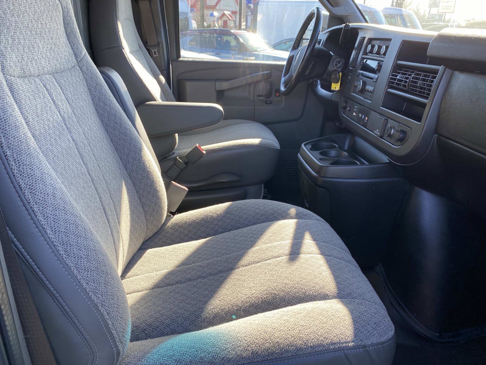 Used 2021 GMC Savana 2500 w/ Communications Package image 22