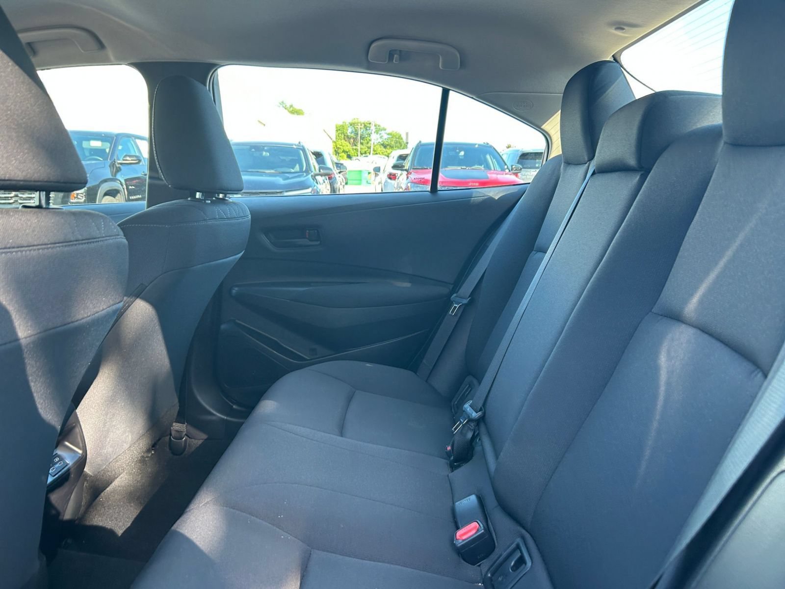 Used 2025 Toyota Corolla LE FWD image 21