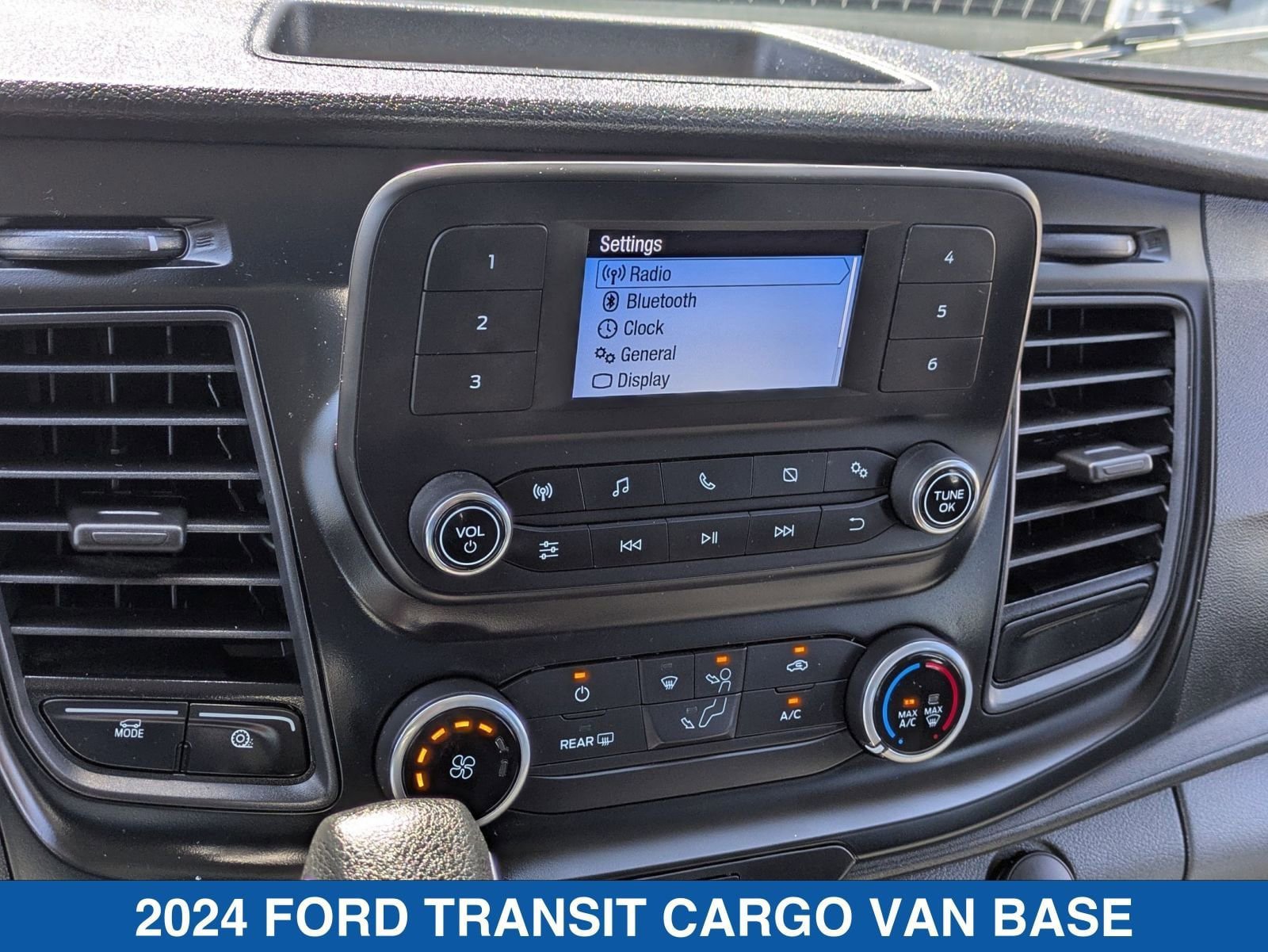 Used 2024 Ford Transit 250 Low Roof w/ Exterior Upgrade Package RWD image 21