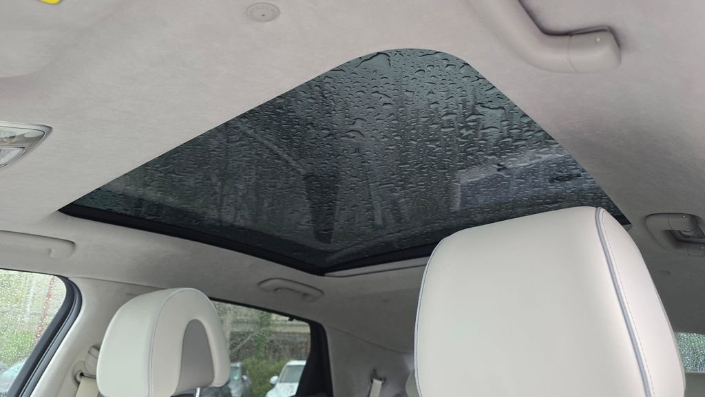 Used 2025 Genesis GV60 Performance image 22