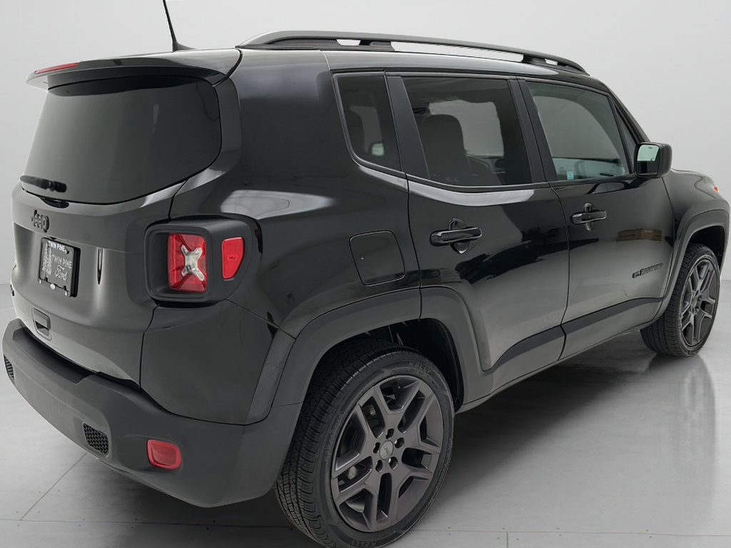 Used 2021 Jeep Renegade Latitude AWD/4WD image 5