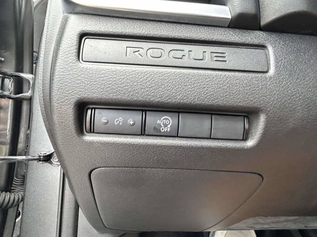 Used 2024 Nissan Rogue S FWD image 20