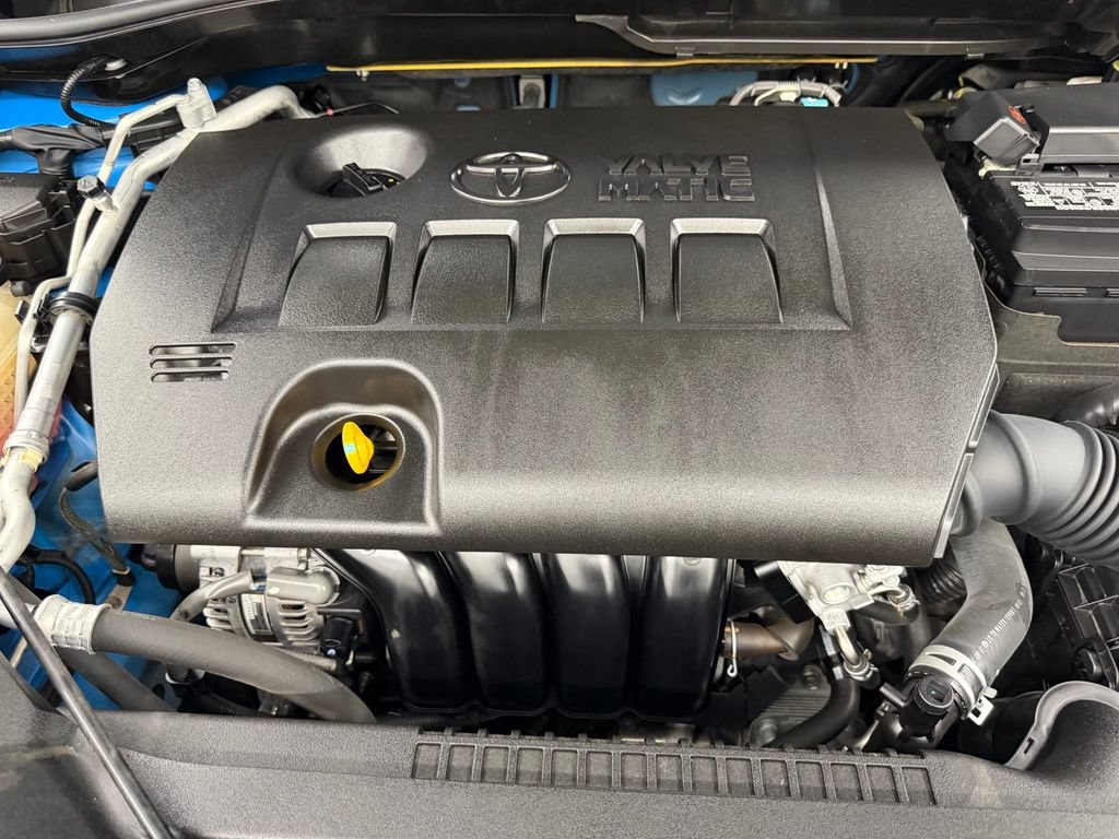Used 2019 Toyota C-HR XLE FWD image 39