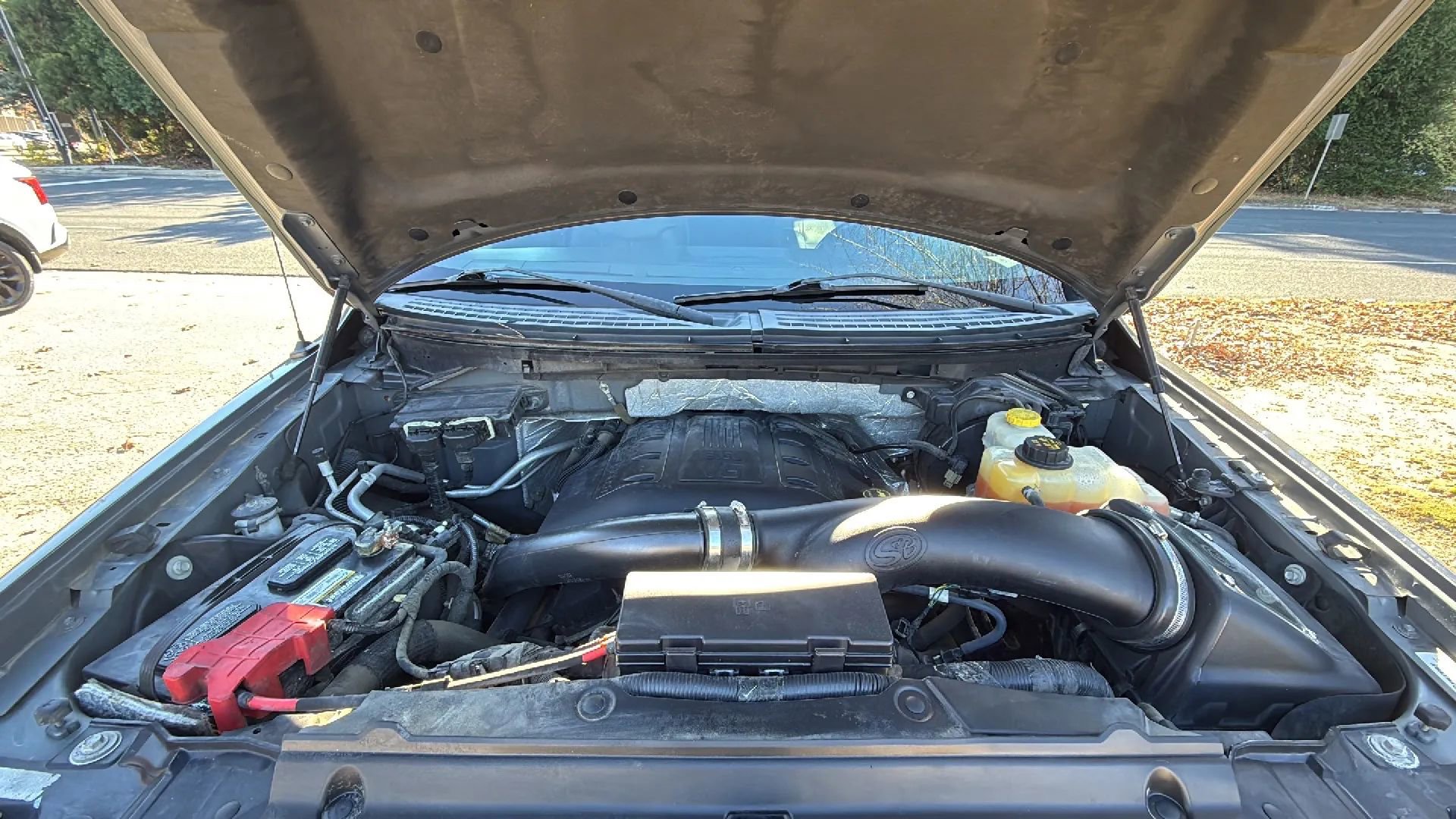 Used 2014 Ford F150 FX4 w/ Equipment Group 402A Luxury image 10