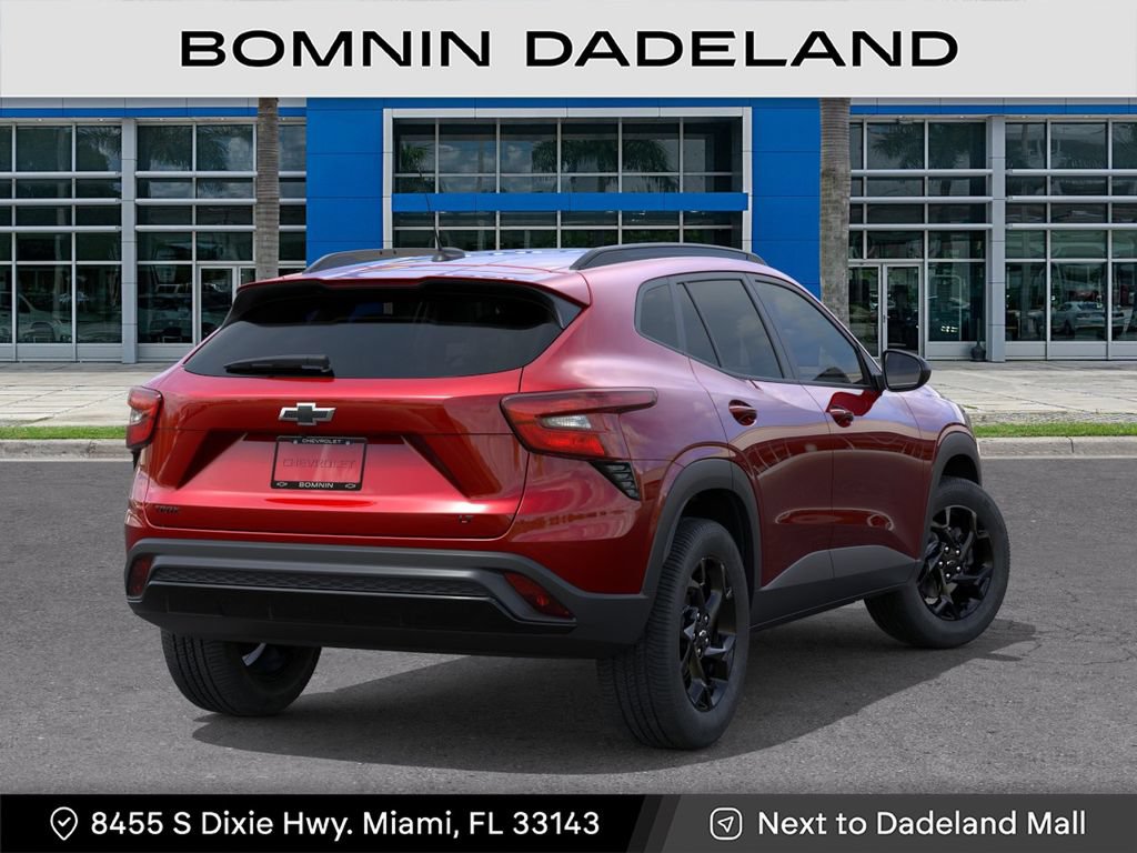 New 2026 Chevrolet Trax LT w/ Midnight Edition FWD image 5