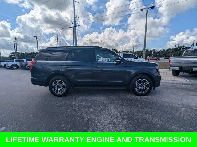 Used 2025 Ford Expedition Active AWD/4WD image 4