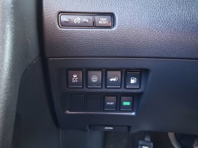 Used 2019 Nissan Rogue SV FWD image 36