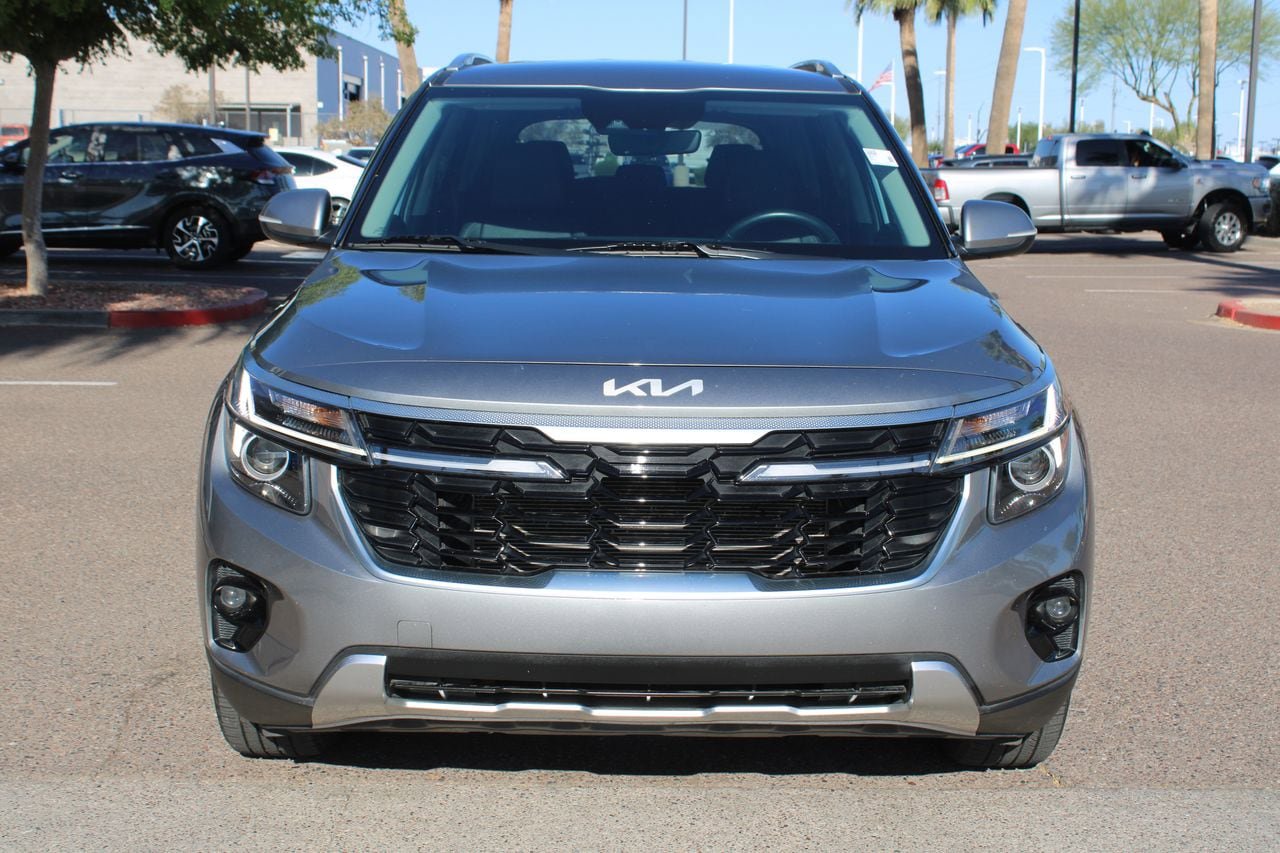 Used 2024 Kia Seltos EX FWD image 8