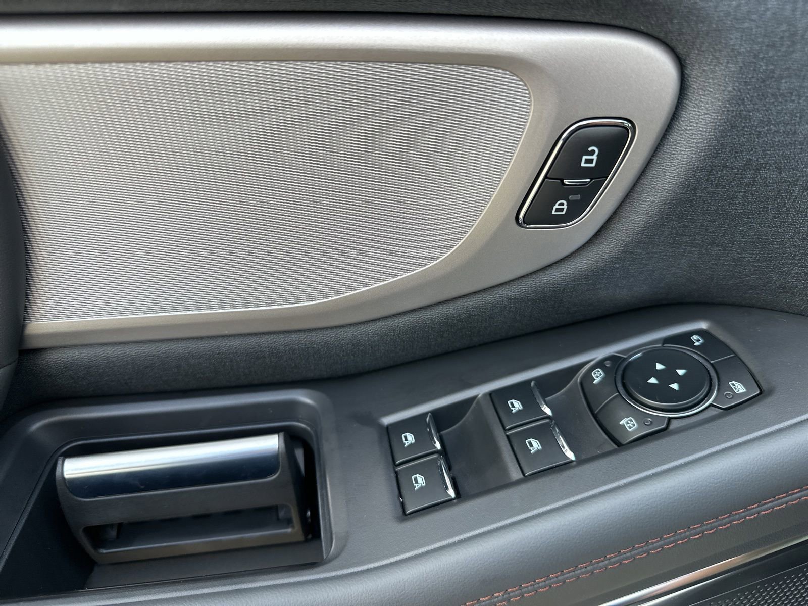 New 2025 Ford Expedition Max Active AWD/4WD image 6