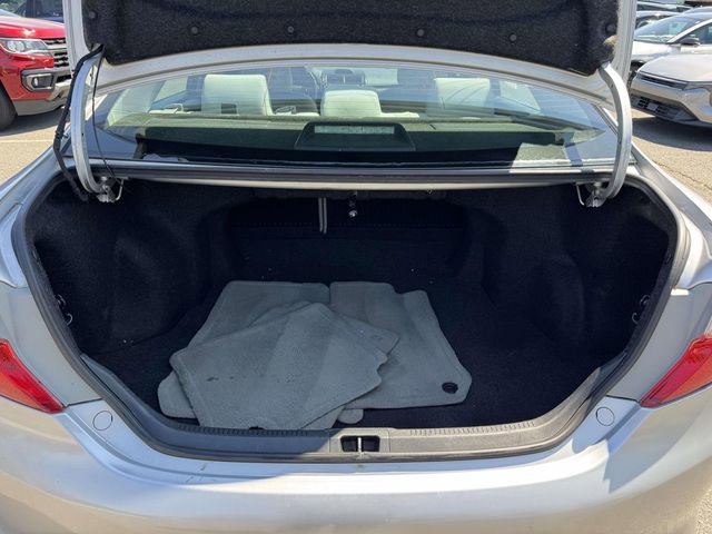Used 2012 Toyota Camry LE image 11