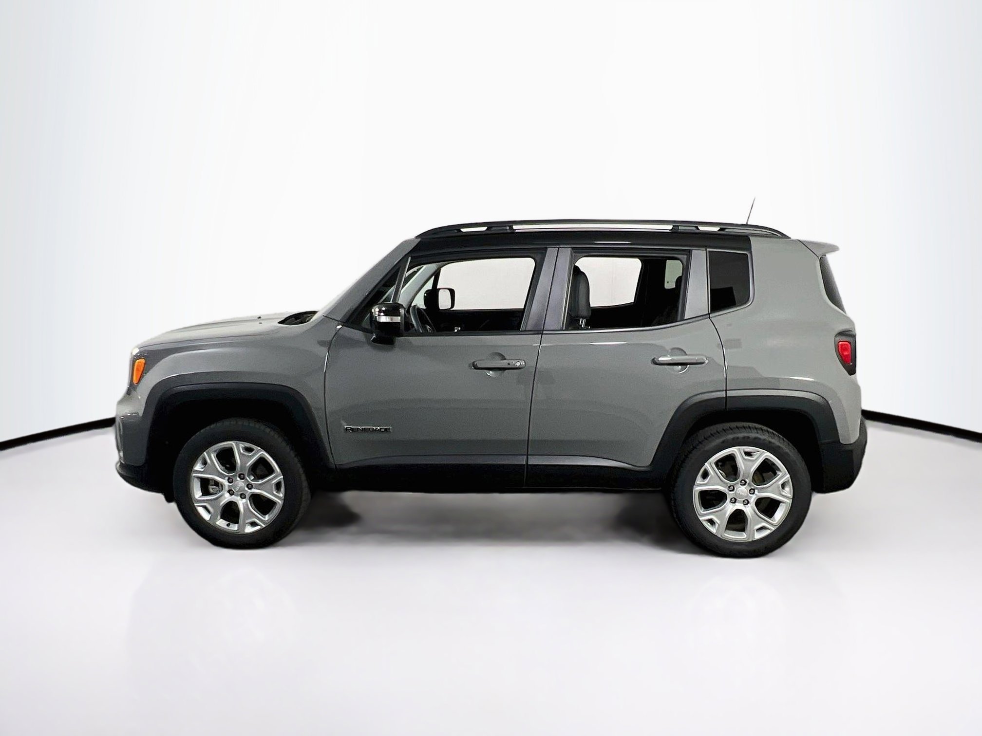 Used 2022 Jeep Renegade Limited AWD/4WD image 8