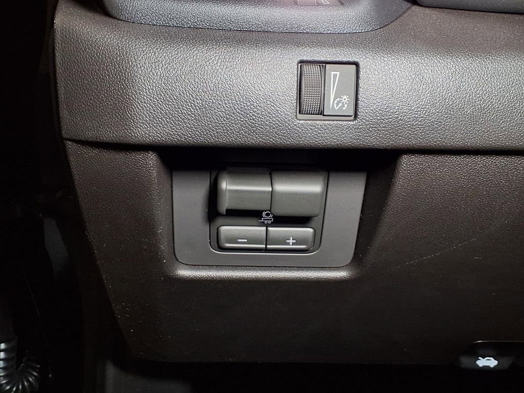 New 2026 GMC Canyon Elevation w/ Convenience Package RWD image 16