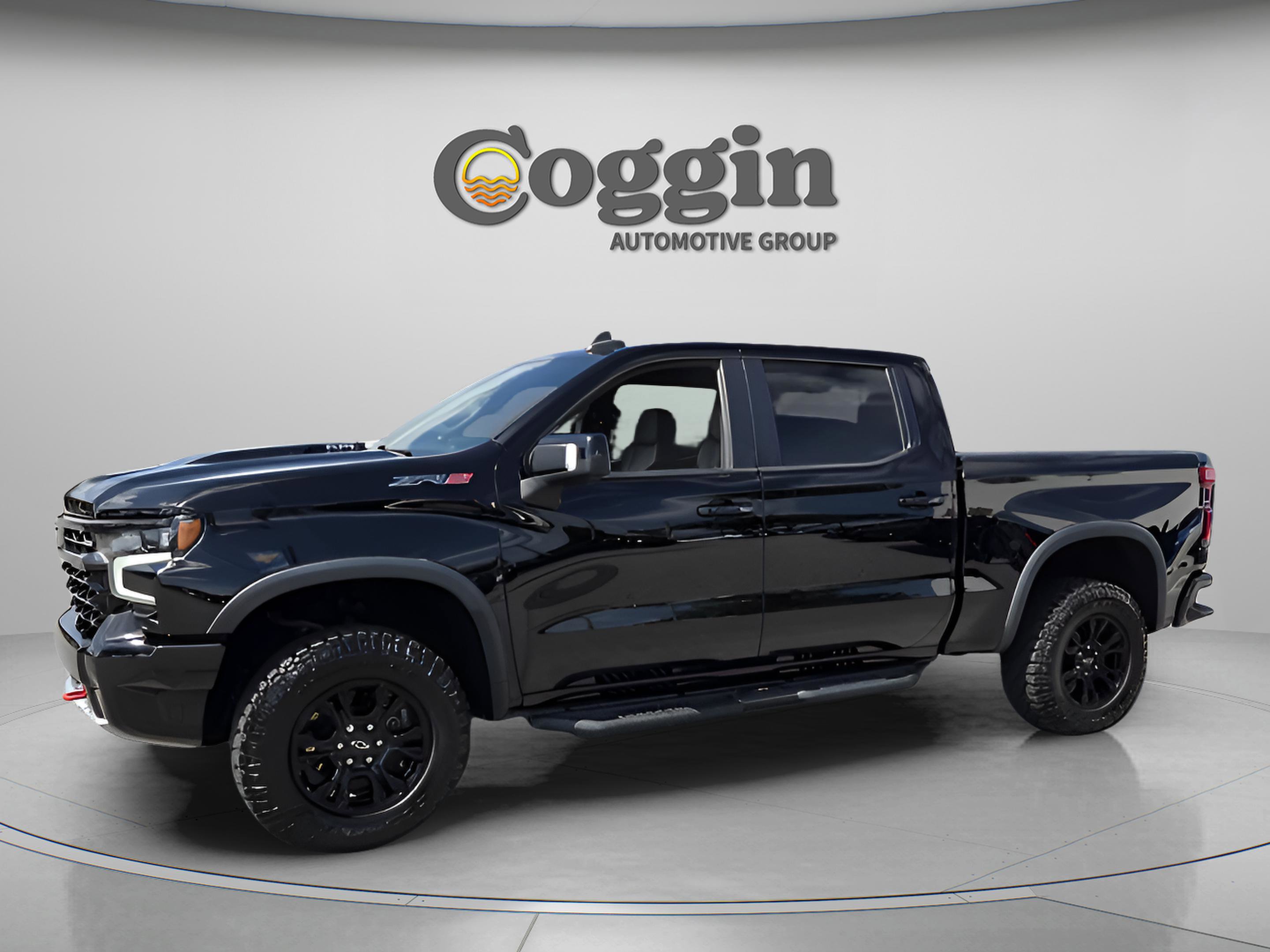 Used 2022 Chevrolet Silverado 1500 ZR2 w/ Technology Package AWD/4WD image 1