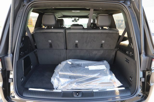 Used 2024 Jeep Grand Wagoneer Series II w/ Quick Order Packagew 28T AWD/4WD image 9