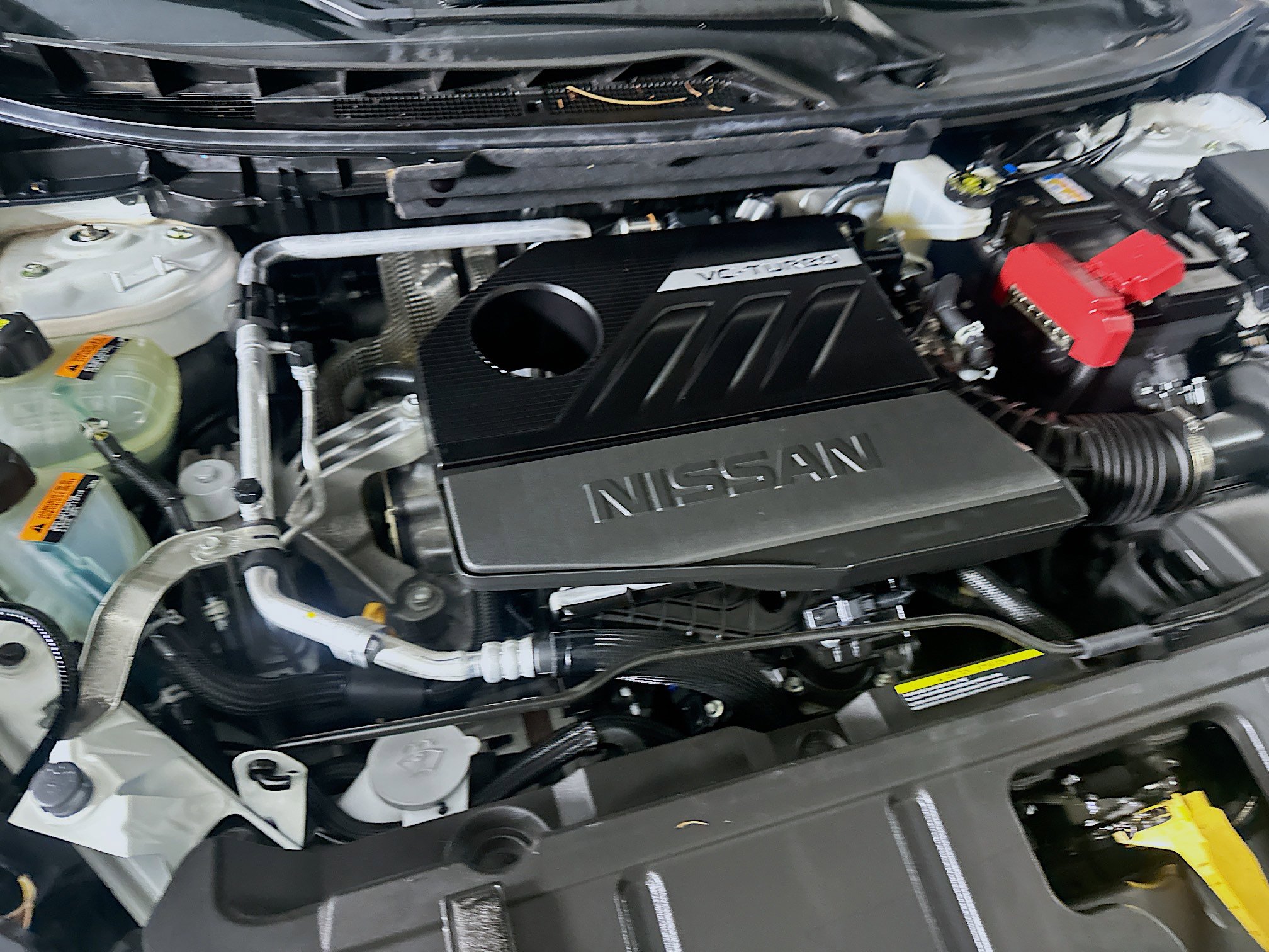 Used 2023 Nissan Rogue SV image 31