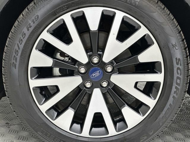 Used 2020 Ford Escape SE Sport image 12
