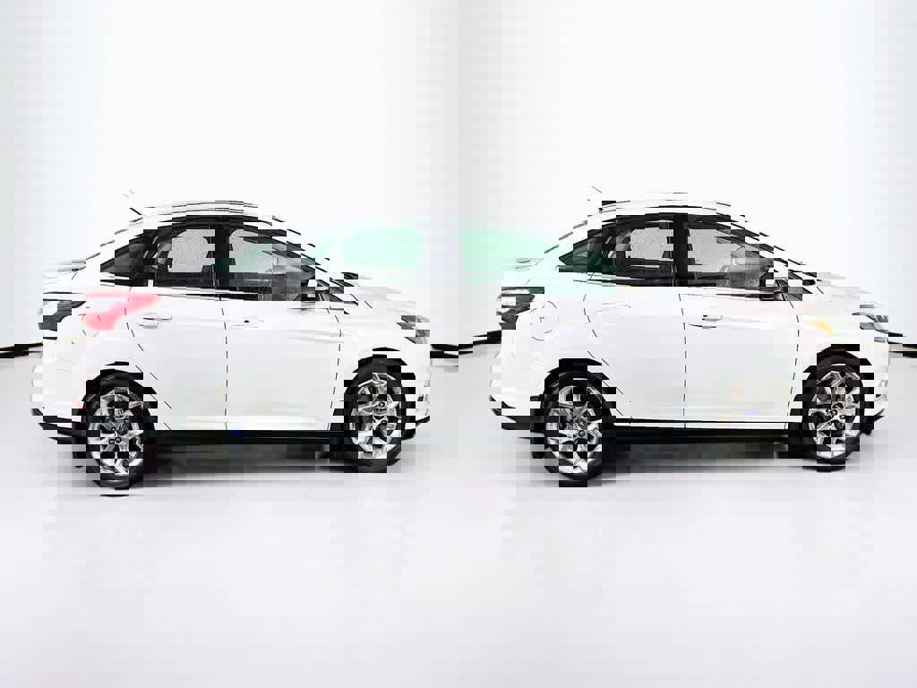 Used 2013 Ford Focus Titanium image 24