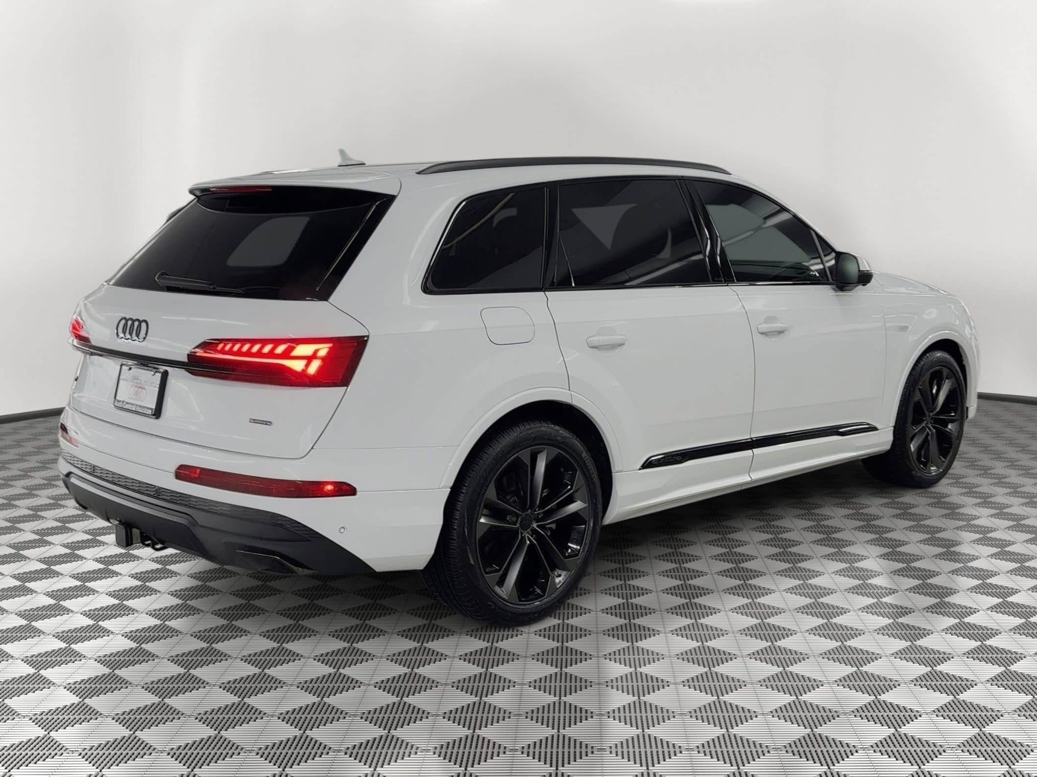 New 2026 Audi Q7 3.0T Premium Plus AWD/4WD image 9