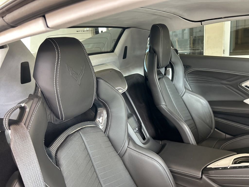 Used 2025 Chevrolet Corvette Z06 image 29