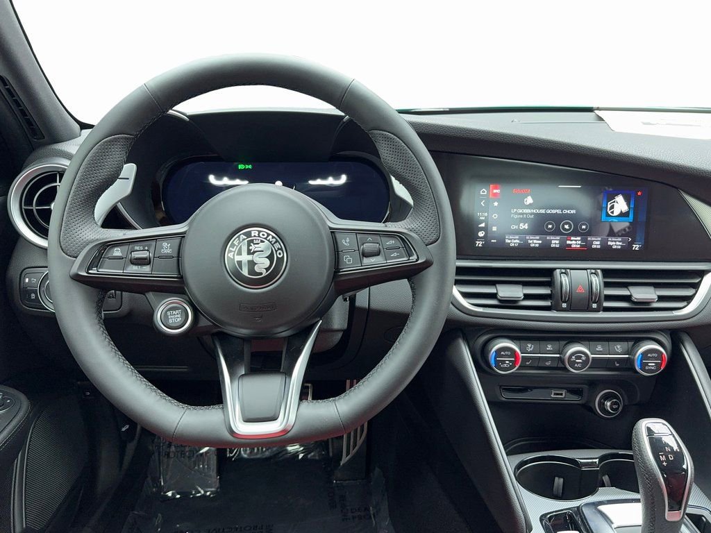 New 2025 Alfa Romeo Giulia Base image 15