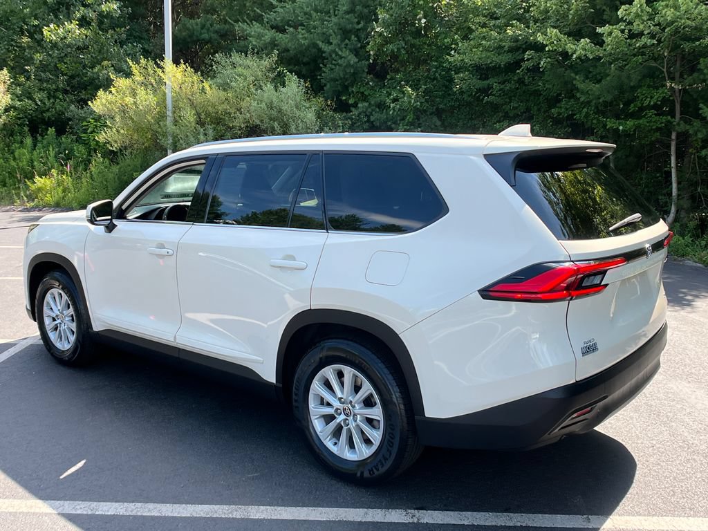 Certified 2024 Toyota Grand Highlander AWD image 3
