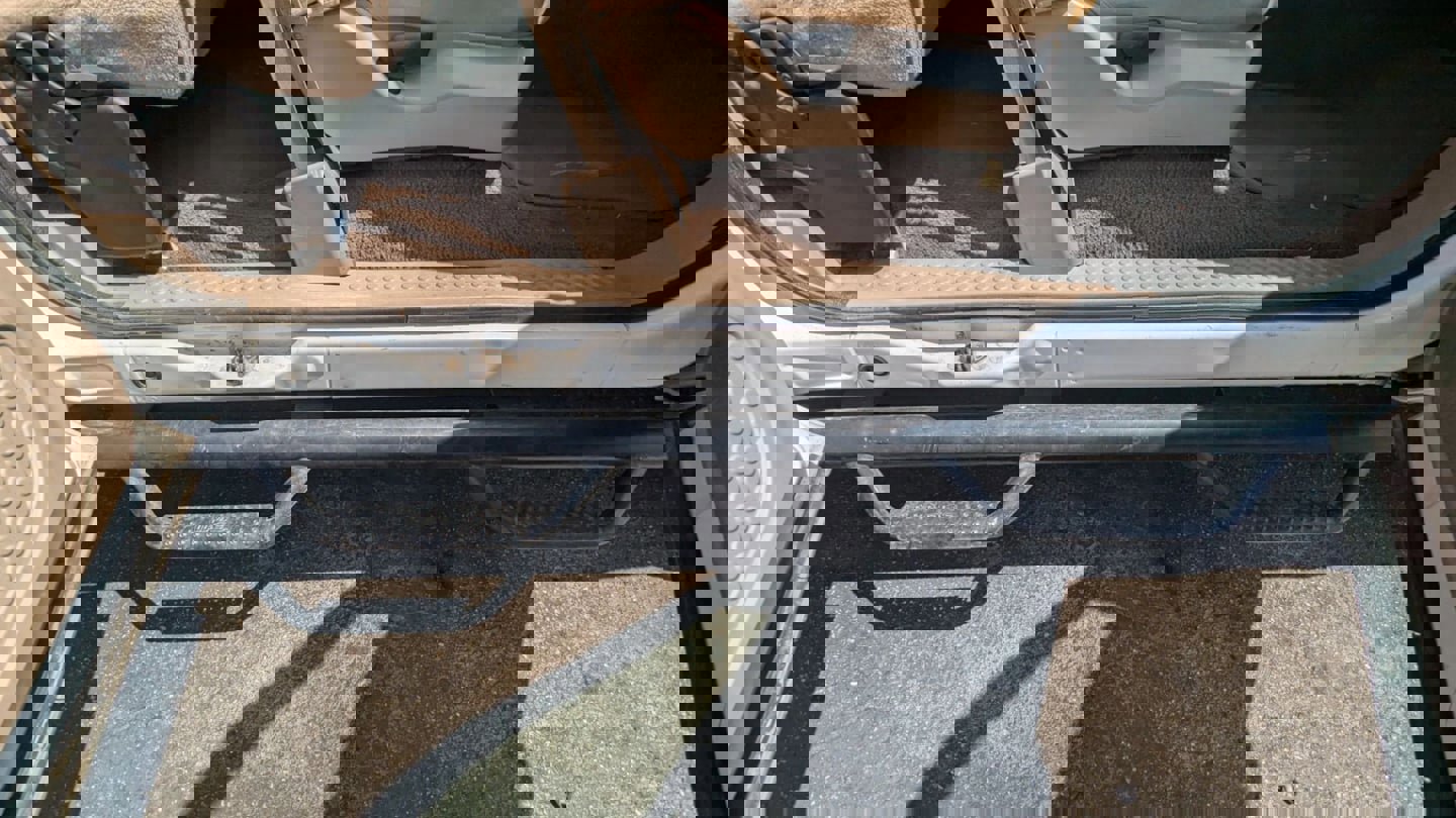 Used 2000 Ford F350 XL image 19