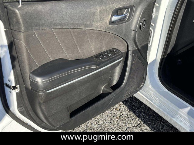 Used 2022 Dodge Charger SXT image 10