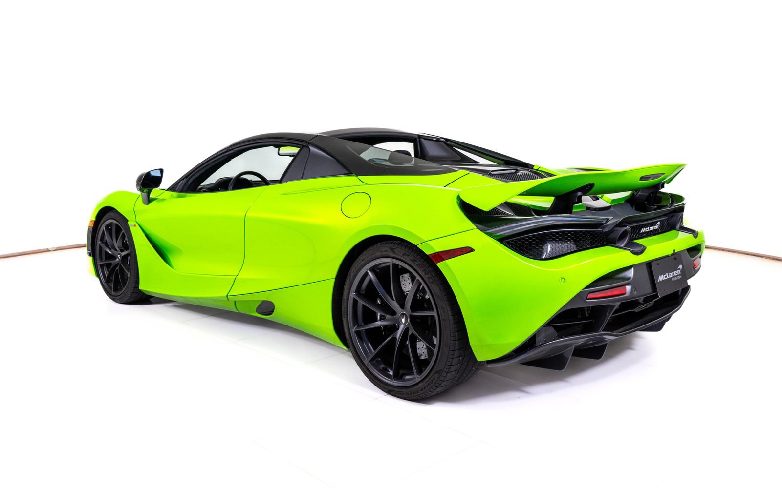 Used 2022 McLaren 720S Performance RWD image 4