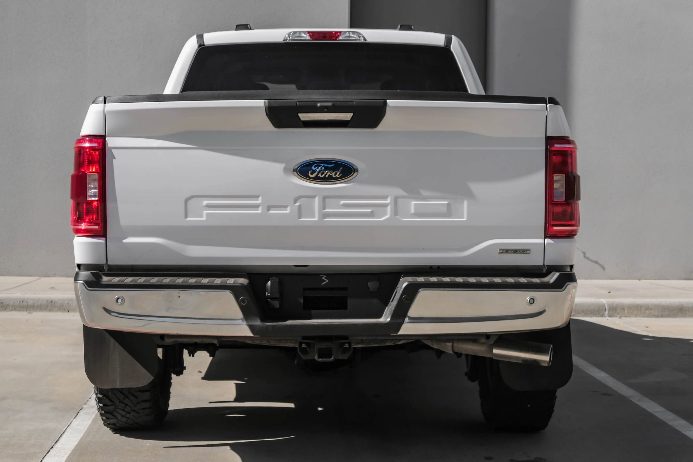 Used 2019 Ford F150 XLT w/ Equipment Group 302A Luxury image 4