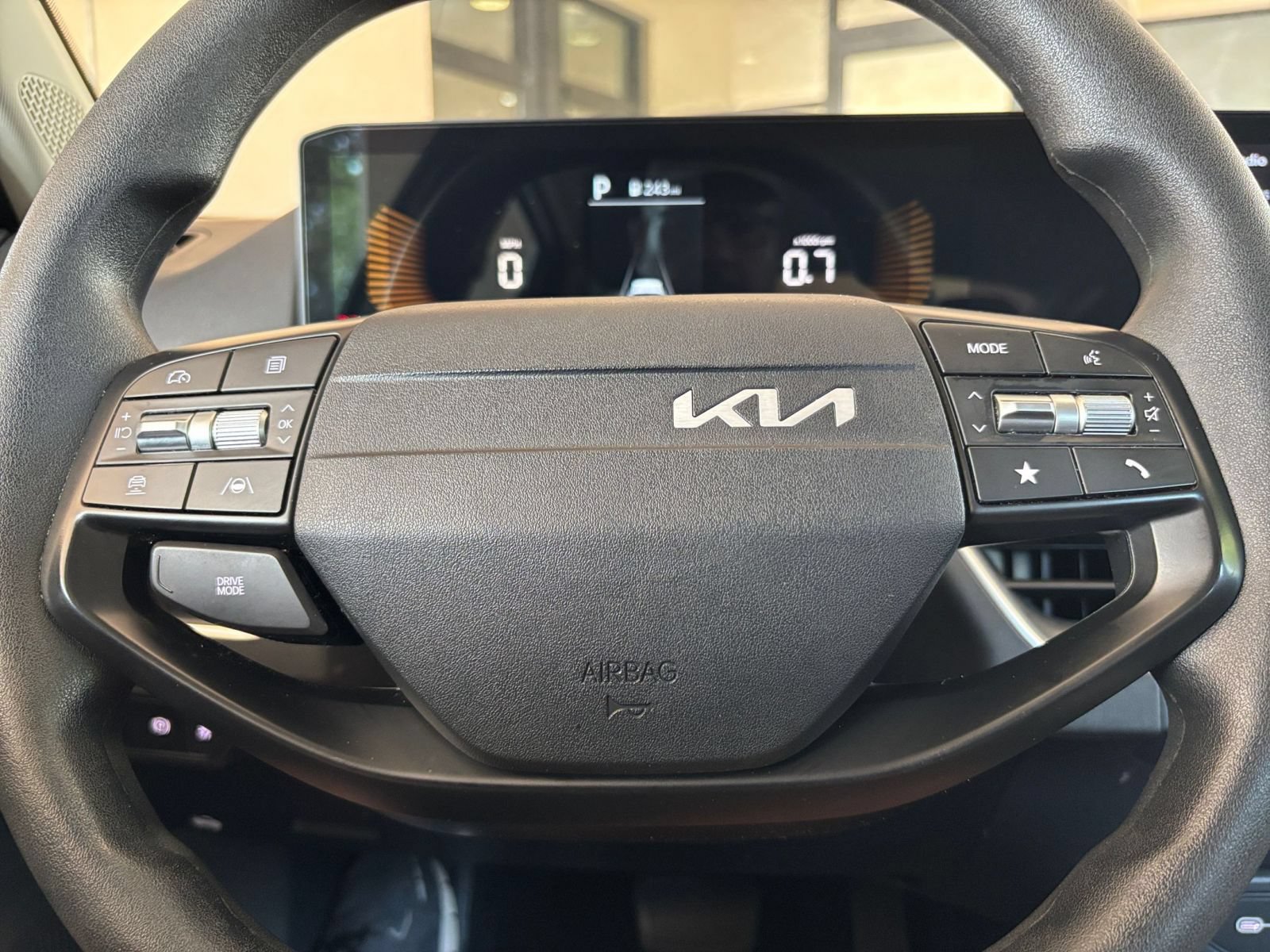 Used 2025 Kia K4 FWD image 26