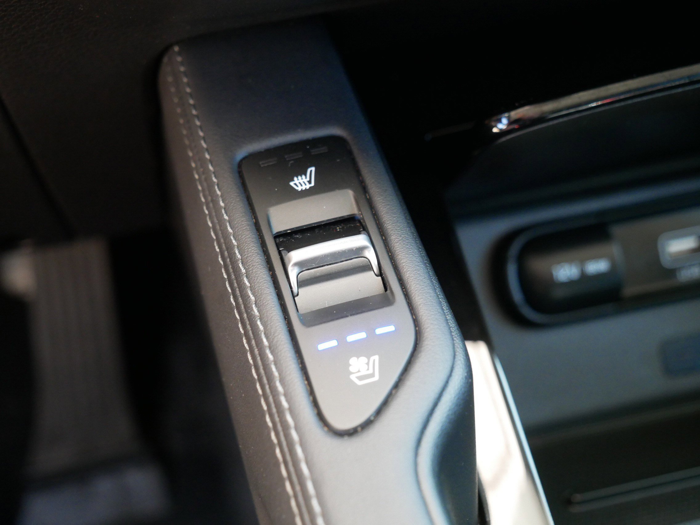 Certified 2020 Kia Telluride EX image 32