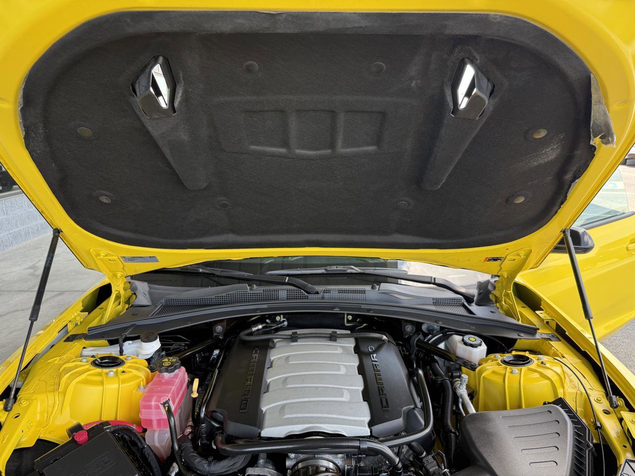 Used 2018 Chevrolet Camaro SS RWD image 38