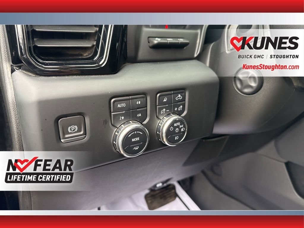 Used 2023 GMC Sierra 1500 AT4 w/ Technology Package image 23