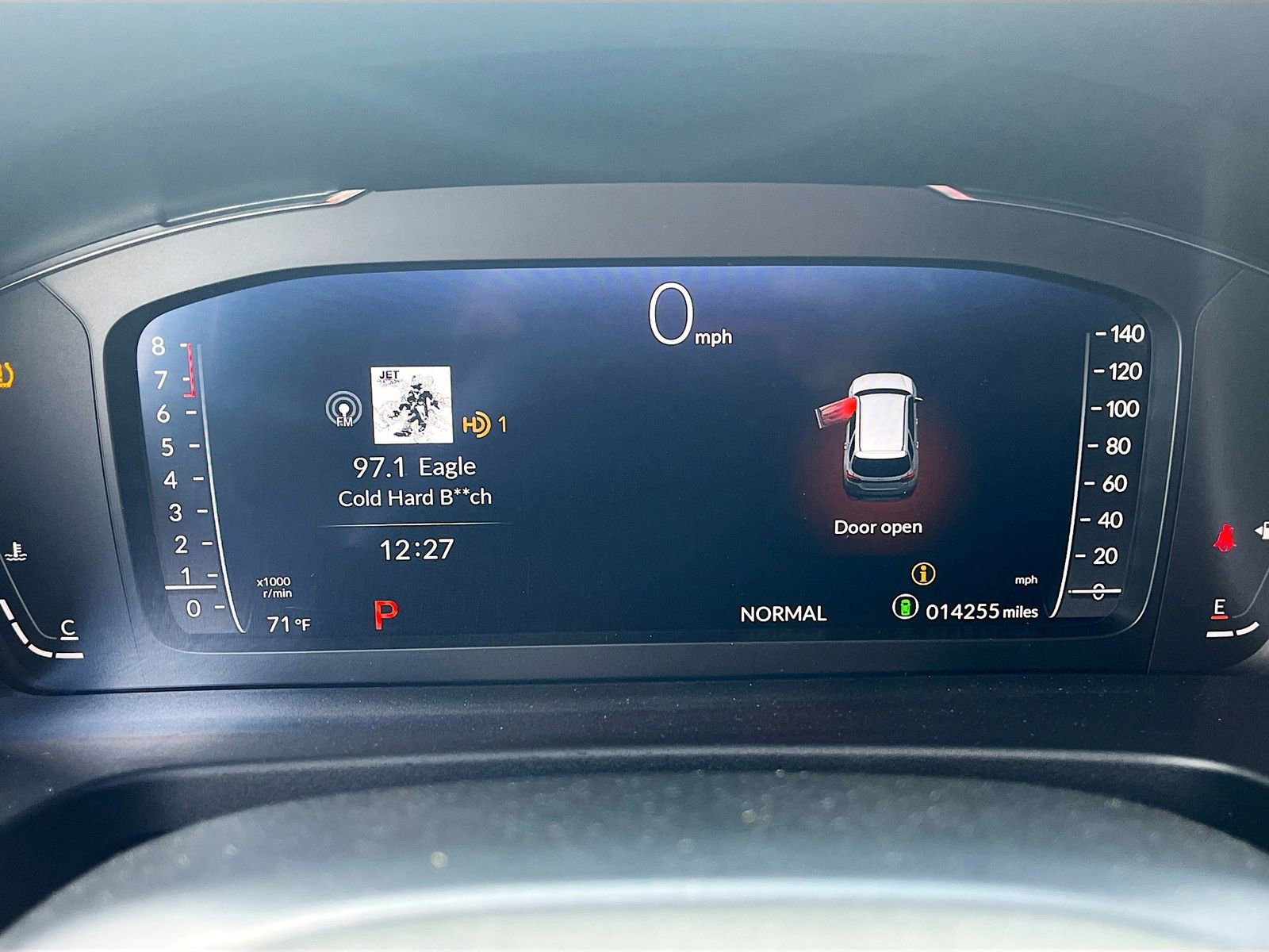 Used 2025 Honda Pilot Elite image 12